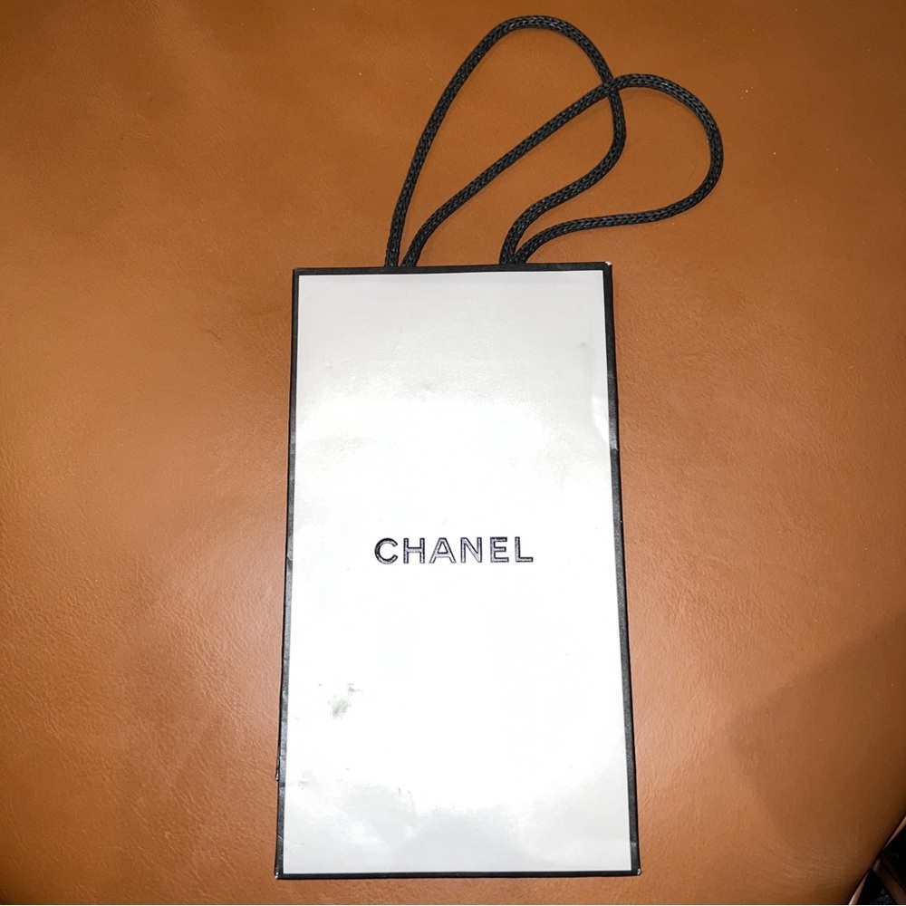 CHANEL: Shopping Bag 🛍 Measurements: H 7” x L 4" x W 2"